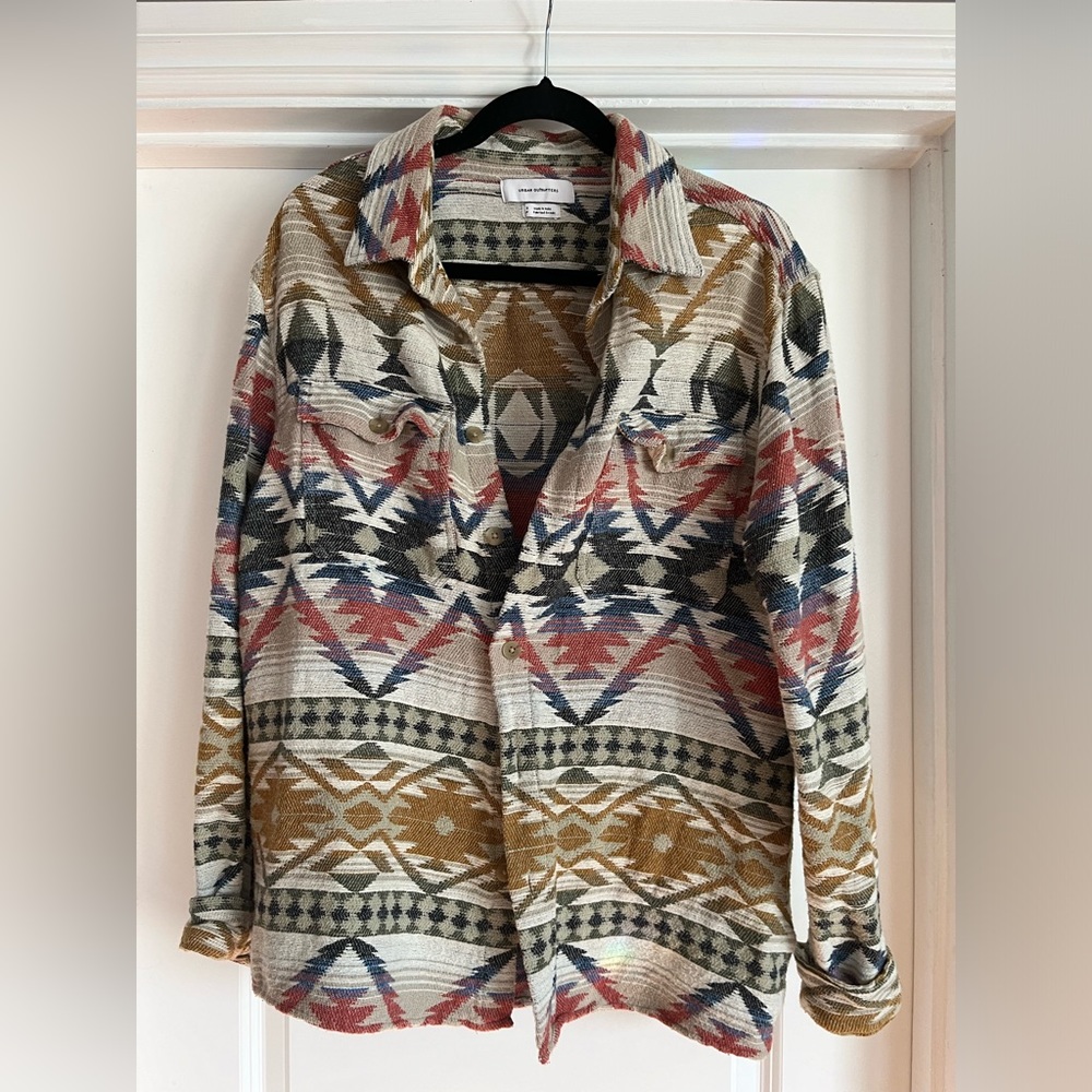 Shacket ! Fun piece to throw over a basic T with jeans or leggings.